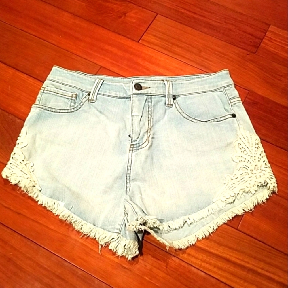 HIGH RISE JEAN SHORTS